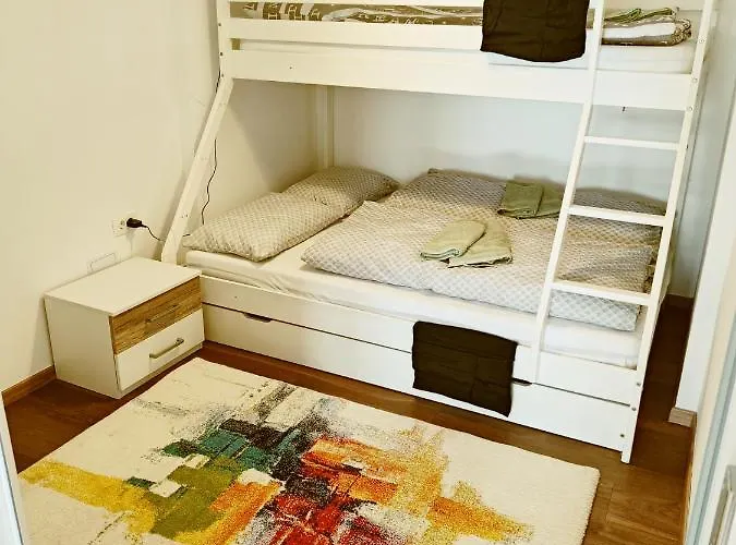 Green Apartment Cerknica
