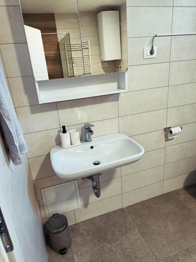 Green Apartment Cerknica